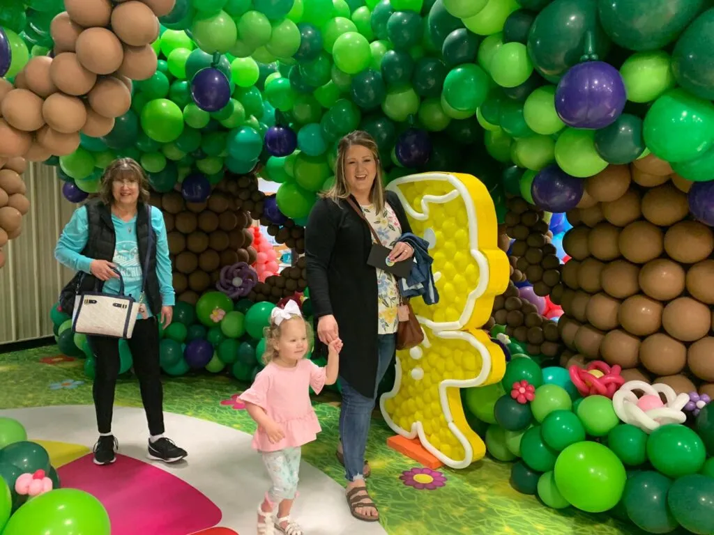 A Balloon Wonderland for Wish Kids in Orlando, FL